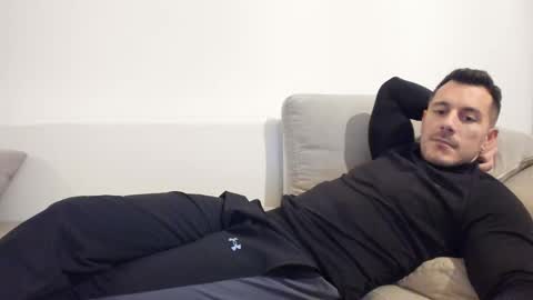 roberto4ever online show from 11/28/25, 05:26