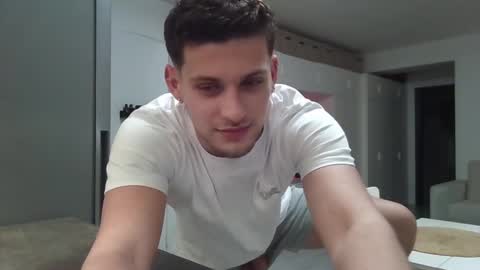Roberto online show from 02/06/25, 04:58
