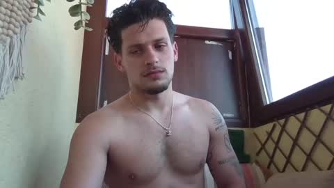 Snapshot of roberto_twink1 chatting on 05/29/26, 06:55 Roberto online show from 05/29/26, 06:55