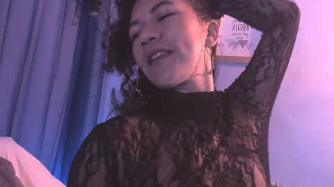 Roberts kloe online show from 12/15/24, 03:53
