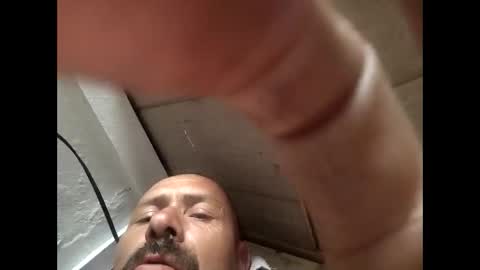 robertsaiz4200 online show from 06/03/26, 07:41