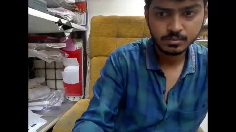 Robertsalia online show from 10/03/25, 12:35