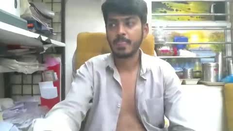 Robertsalia online show from 12/17/25, 12:11