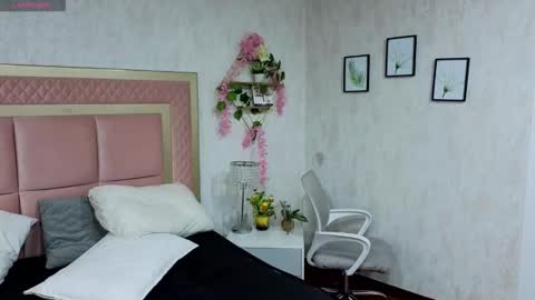 robin D online show from 10/27/25, 11:47