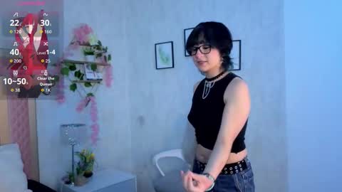 Snapshot of robinbennett chatting on 11/12/25, 12:05 robin D online show from 11/12/25, 12:05