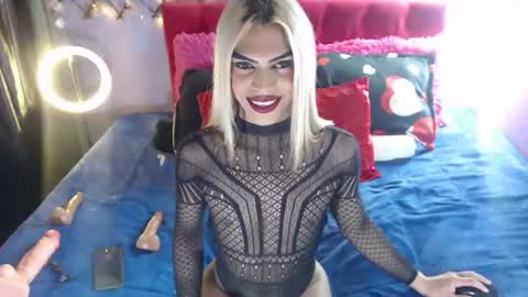 Margot Ferrer online show from 06/11/26, 05:27