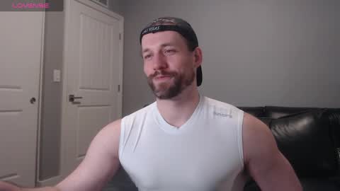 Snapshot of robknocks chatting on 09/19/25, 08:09 Rob Knocks online show from 09/19/25, 08:09