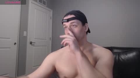 Snapshot of robknocks chatting on 09/24/25, 06:17 Rob Knocks online show from 09/24/25, 06:17