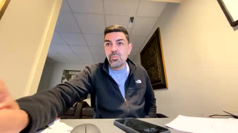 Snapshot of roblatino12 chatting on 02/25/25, 09:24 roblatino12 online show from 02/25/25, 09:24