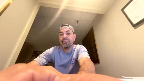 Snapshot of roblatino12 chatting on 03/07/25, 08:55 roblatino12 online show from 03/07/25, 08:55