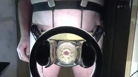 Robodickmilker online show from 02/06/25, 11:37