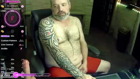 Snapshot of robun1801 chatting on 02/22/25, 05:34 Tequila and Whiskey online show from 02/22/25, 05:34
