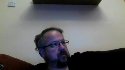Snapshot of robx32 chatting on 01/12/25, 10:54 Rob online show from 01/12/25, 10:54