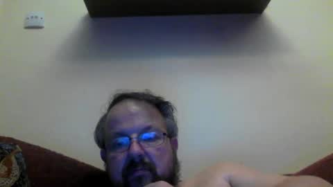 Snapshot of robx32 chatting on 01/28/25, 12:05 Rob online show from 01/28/25, 12:05