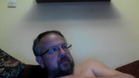 Snapshot of robx32 chatting on 03/08/25, 10:13 Rob online show from 03/08/25, 10:13