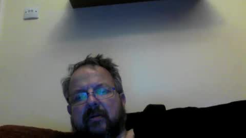 Snapshot of robx32 chatting on 03/11/25, 06:21 Rob online show from 03/11/25, 06:21
