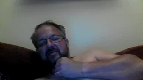 Snapshot of robx32 chatting on 09/10/25, 10:54 Rob online show from 09/10/25, 10:54