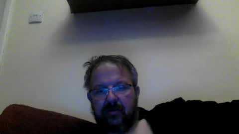 Snapshot of robxx32 chatting on 12/23/25, 06:44 robxx32 online show from 12/23/25, 06:44