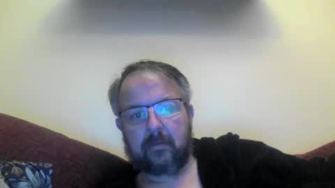 Snapshot of robxx32 chatting on 01/18/26, 10:35 robxx32 online show from 01/18/26, 10:35