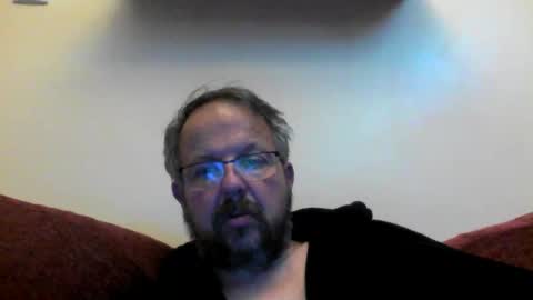 Snapshot of robxx32 chatting on 04/15/26, 10:21 robxx32 online show from 04/15/26, 10:21
