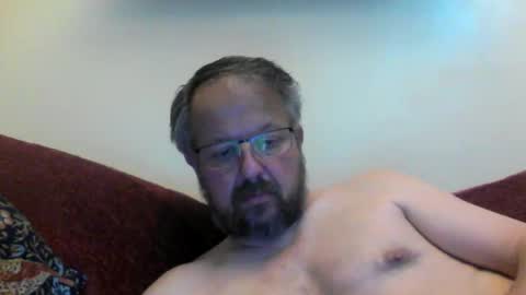 Snapshot of robxx32 chatting on 05/12/26, 10:07 robxx32 online show from 05/12/26, 10:07