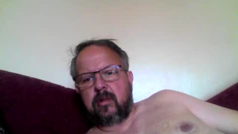 Snapshot of robxx32 chatting on 05/20/26, 03:29 robxx32 online show from 05/20/26, 03:29