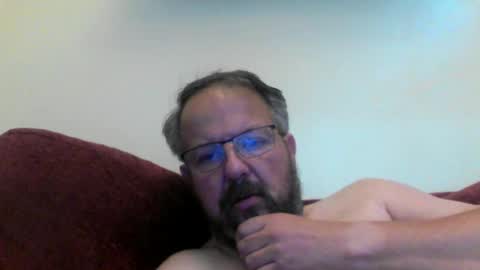 Snapshot of robxx32 chatting on 06/13/26, 05:16 robxx32 online show from 06/13/26, 05:16