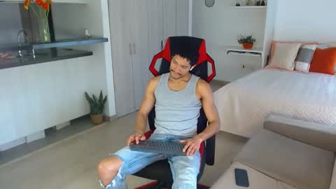 roby_millerr online show from 02/06/25, 04:25