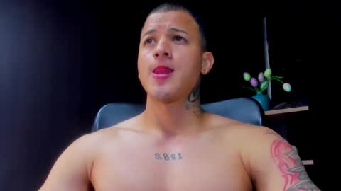 rocco_santos online show from 02/02/26, 06:39