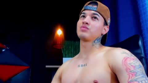 rocco_santos online show from 04/22/26, 06:42