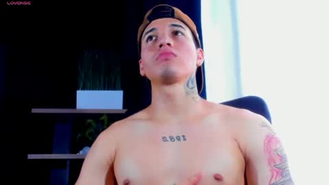 rocco_santos online show from 04/24/26, 06:54