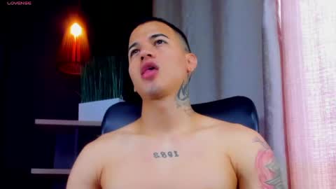 rocco_santos online show from 04/28/26, 06:35
