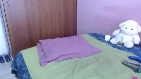 Rochelle online show from 09/22/25, 08:44