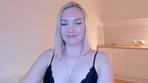 Snapshot of rock__baby chatting on 12/24/24, 12:22 rock__baby online show from 12/24/24, 12:22