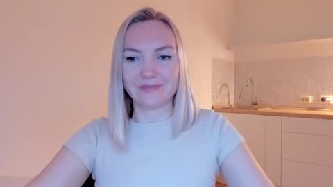 Snapshot of rock__baby chatting on 02/18/25, 10:58 rock__baby online show from 02/18/25, 10:58