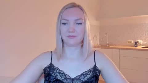 Snapshot of rock__baby chatting on 03/06/25, 10:26 rock__baby online show from 03/06/25, 10:26