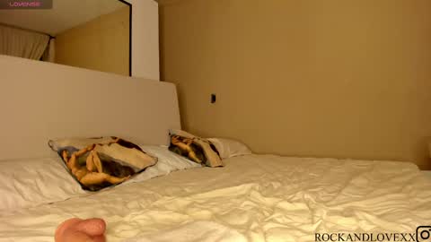 Snapshot of rockandlovexx chatting on 09/30/25, 02:49 Samantha Estephania online show from 09/30/25, 02:49