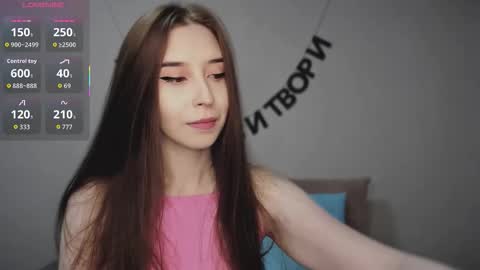 Snapshot of rocketsgirl chatting on 10/06/25, 05:49 rocketsgirl online show from 10/06/25, 05:49