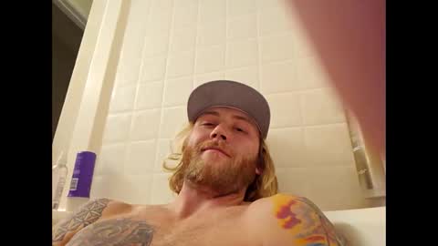 Snapshot of rockhardsurfers chatting on 12/26/24, 06:41 rockhardsurfers online show from 12/26/24, 06:41