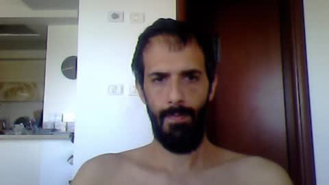 Snapshot of rockistman1 chatting on 01/11/26, 06:40 rockistman1 online show from 01/11/26, 06:40