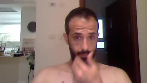 Snapshot of rockistman1 chatting on 05/16/26, 06:07 rockistman1 online show from 05/16/26, 06:07