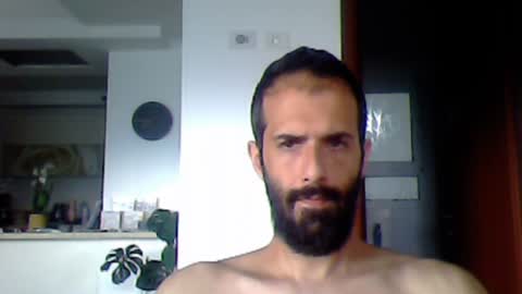 Snapshot of rockistman1 chatting on 06/11/26, 04:43 rockistman1 online show from 06/11/26, 04:43