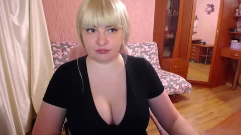 Snapshot of rocknlinxx chatting on 11/08/25, 03:45 Rocknlinxx online show from 11/08/25, 03:45