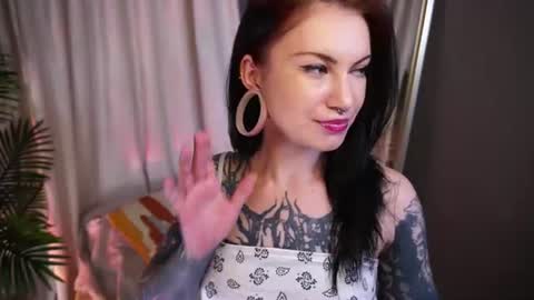 Roxy online show from 06/14/26, 04:53