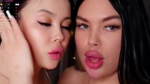 Welcome guysWe are Catherine and Mary glad to see you in our roomPVT its Open online show from 02/22/25, 06:30