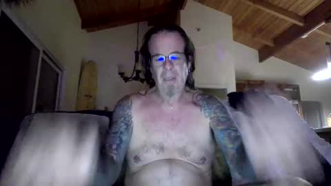 Snapshot of rockstar808 chatting on 04/25/26, 09:23 rockstar808 online show from 04/25/26, 09:23