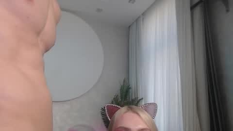 Snapshot of rockstarsgames chatting on 09/28/25, 09:36 Lina and Den online show from 09/28/25, 09:36