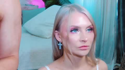 Snapshot of rockstarsgames chatting on 10/03/25, 10:23 Lina and Den online show from 10/03/25, 10:23