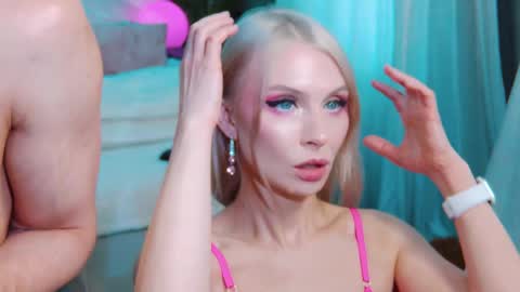 Snapshot of rockstarsgames chatting on 10/13/25, 10:37 Lina and Den online show from 10/13/25, 10:37