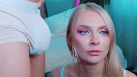 Snapshot of rockstarsgames chatting on 10/18/25, 10:27 Lina and Den online show from 10/18/25, 10:27